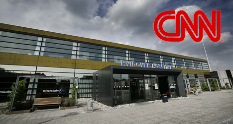 Billede af hvidovre Hospital og et logo fra CNN